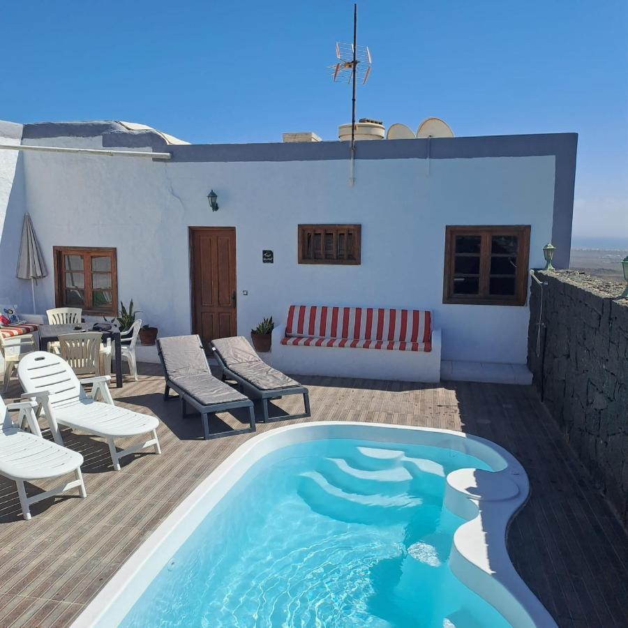 Casona La Orilla 1908 Tias Bed and Breakfast Buitenkant foto